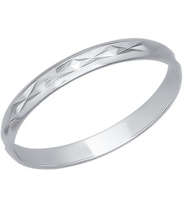 Обручальное кольцо из белого золота с алмазной гранью 110065