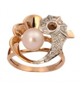 Золотое кольцо с жемчугом культивированным и бриллиантом (n)