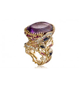 Кольцо из белого золота с аметистом, бриллиантами, рубином и сапфиром