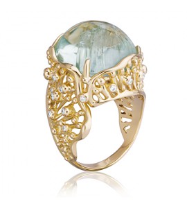 Кольцо из белого золота с сапфиром звездчатым и бриллиантами